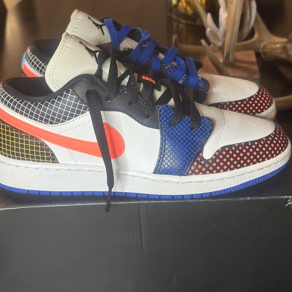 Jordan 1 low GRAPHICS - Picture 4 of 14